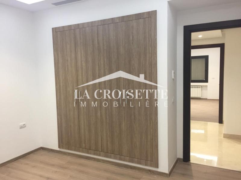 Appartement S+3 avec terrasse vue sur lac aux Berges du Lac 2 
